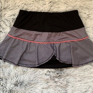 Lucky in love skort